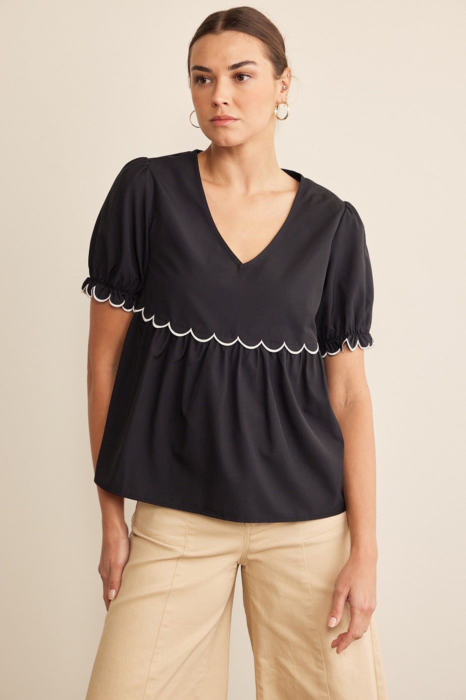 Scalloped Edge Top