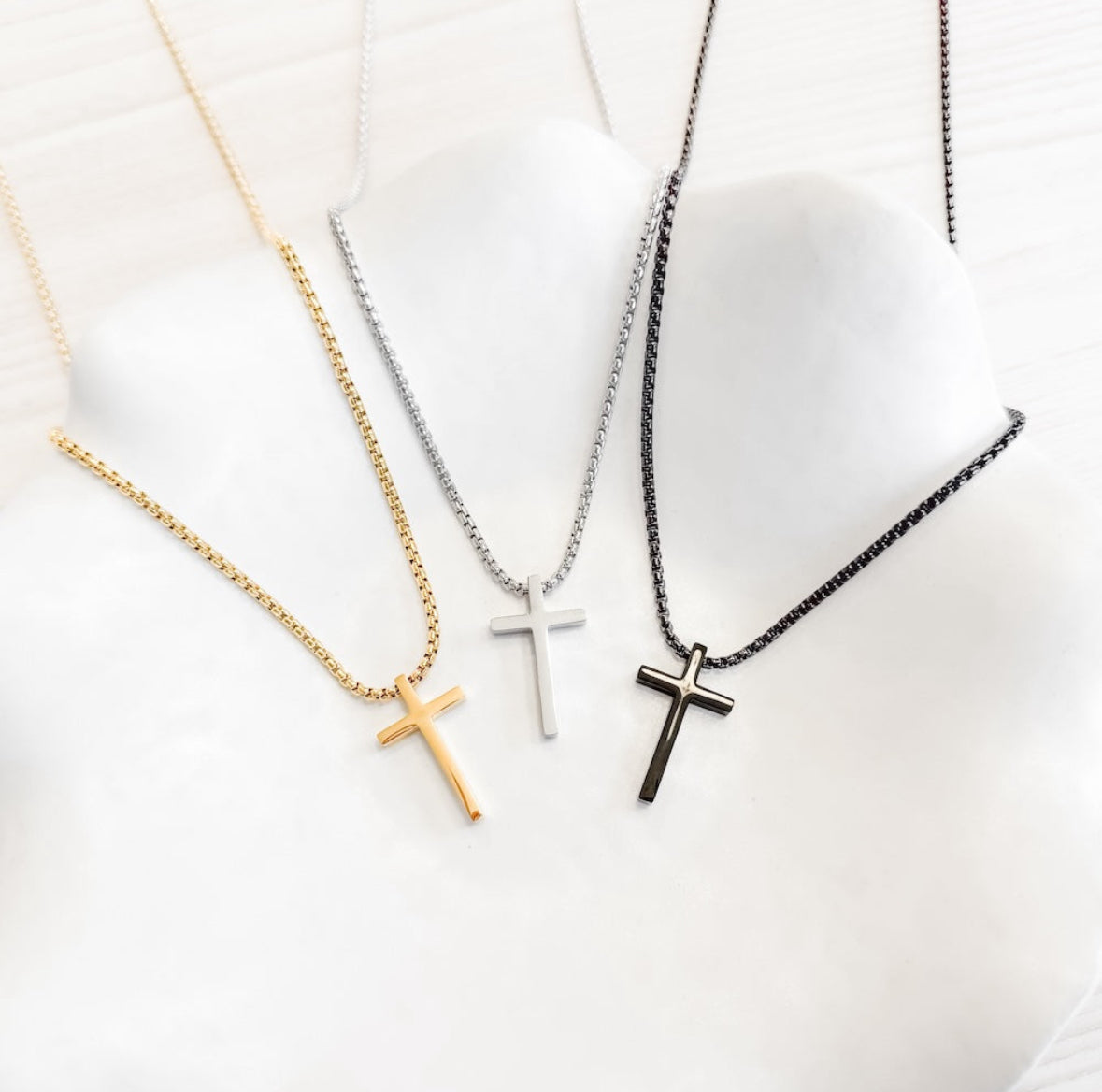 Gio L'uomo Mens Cross Necklace - WATERPROOF